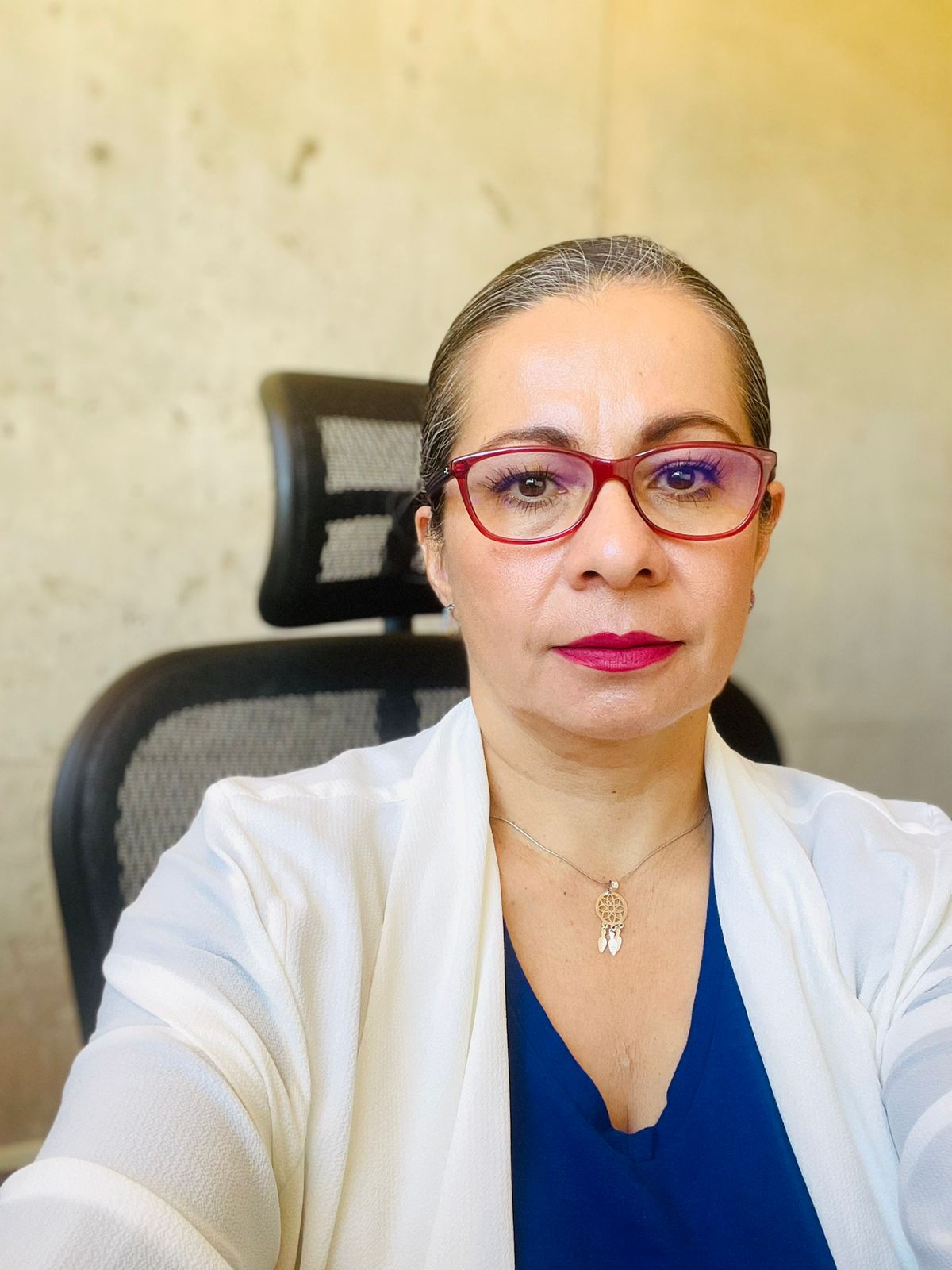 Dra. Claudia Islas Torres